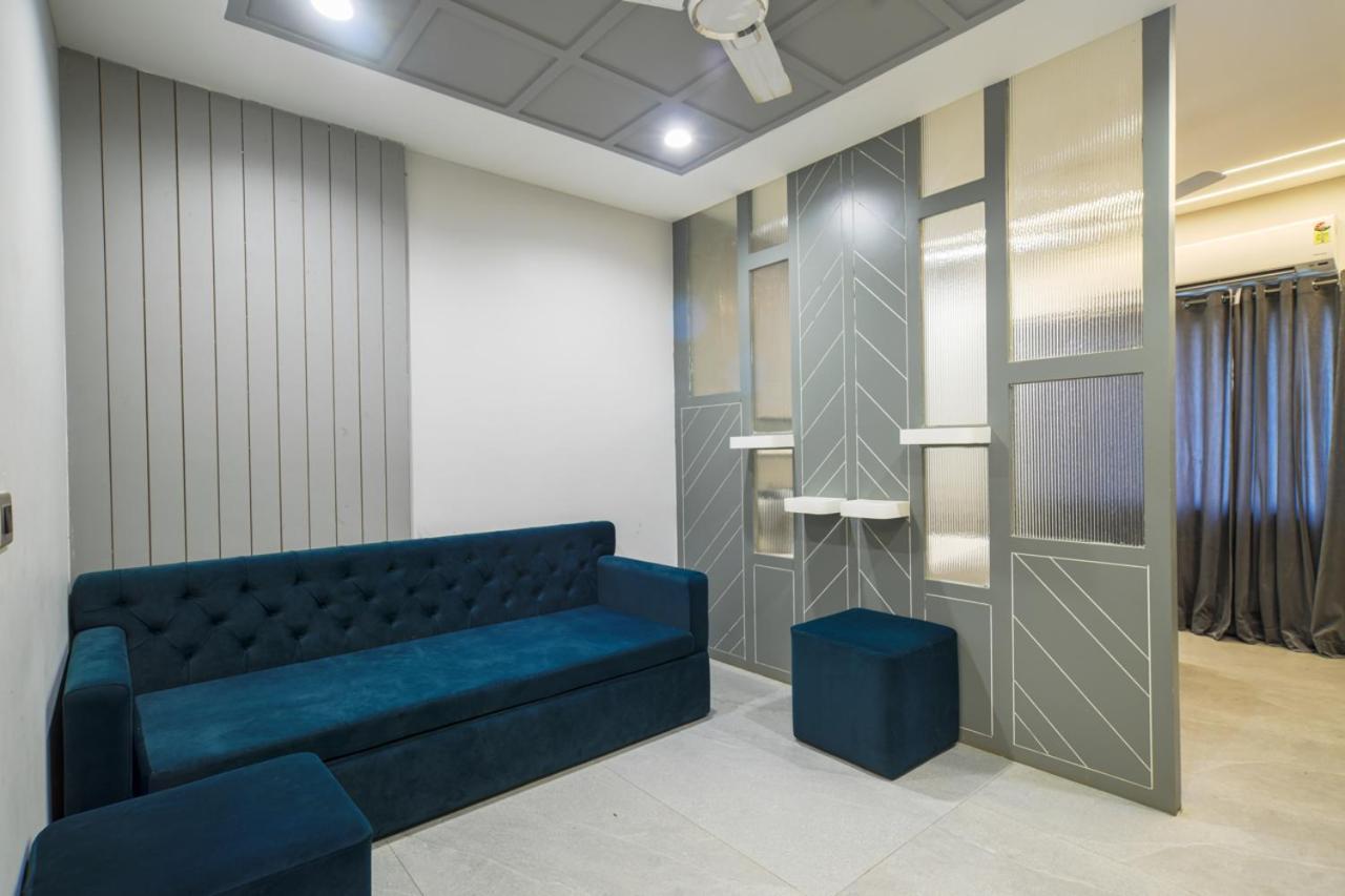 Hotel Miracle 2Km From Mahakal Temple 우자인 외부 사진