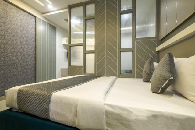 Hotel Miracle 2Km From Mahakal Temple 우자인 외부 사진