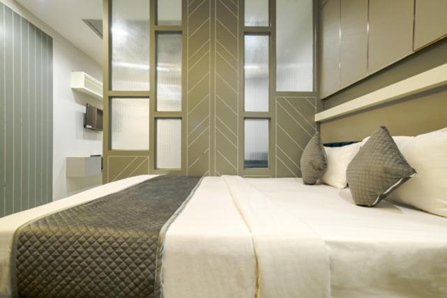 Hotel Miracle 2Km From Mahakal Temple 우자인 외부 사진