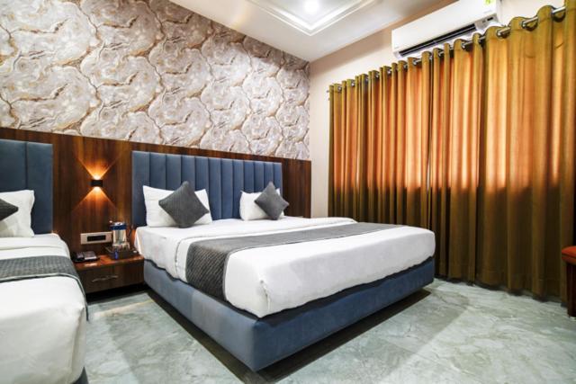 Hotel Miracle 2Km From Mahakal Temple 우자인 외부 사진
